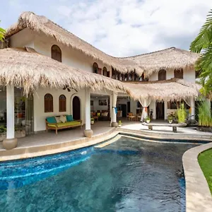 Villa House Lizard 3 Bedroom Private Pool An04, Kerobokan